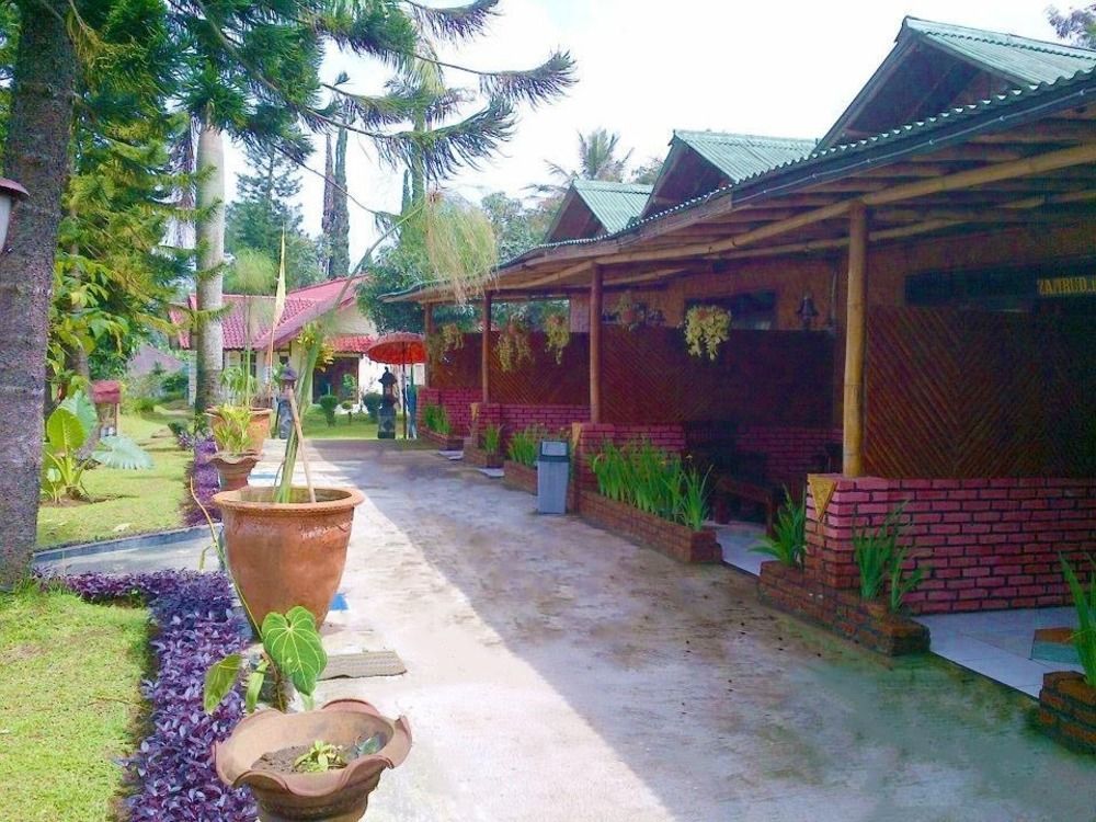 Sitamiang Resort Hotel Bogor Exterior photo
